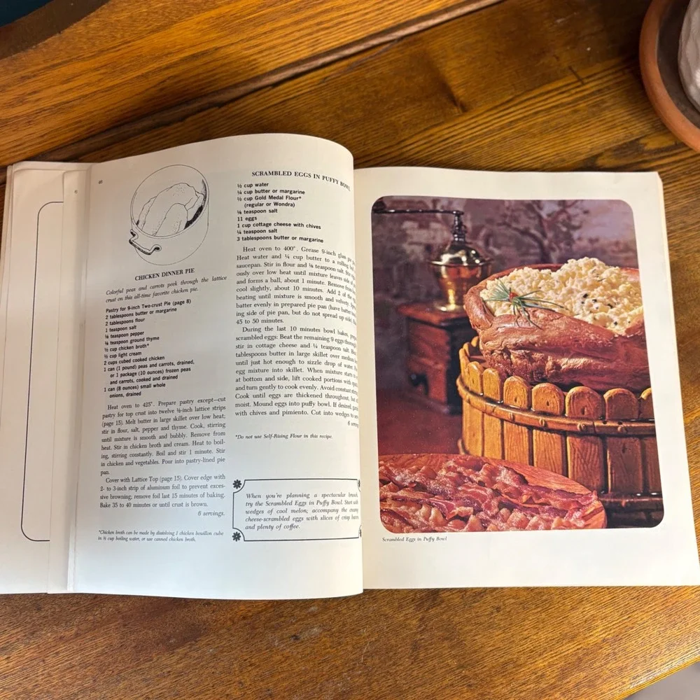 Vintage Betty Crocker Pie and Pastry Cookbook 1968 Softcover